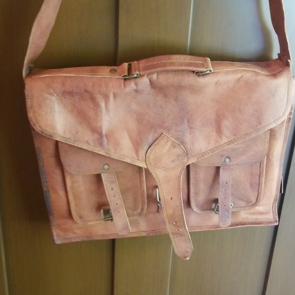 Leather messenger bag